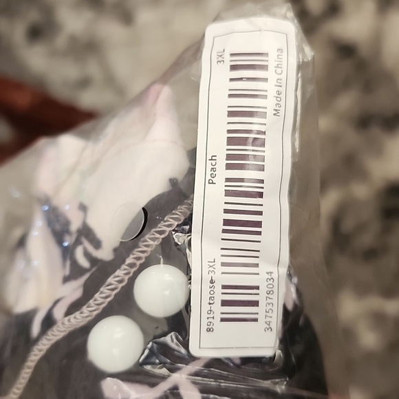 H1 - NWT Blouse Floral XXL - Picture 3 of 3